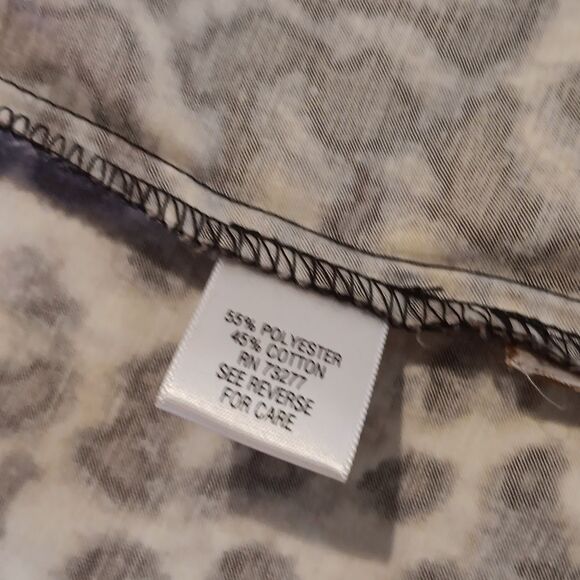 Dana Buchman Animal Print Zip-Up Jacket. Leopard. Mobwife - Picture 9 of 11